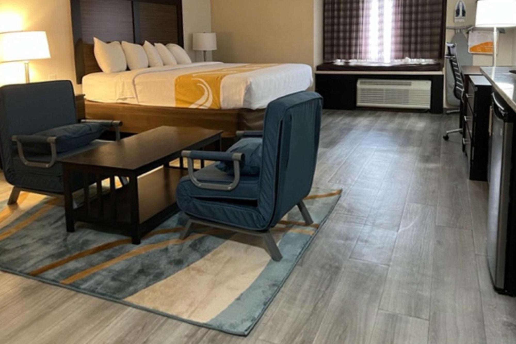 Quality Inn & Suites Myrtle Beach Near Outlets Bagian luar foto