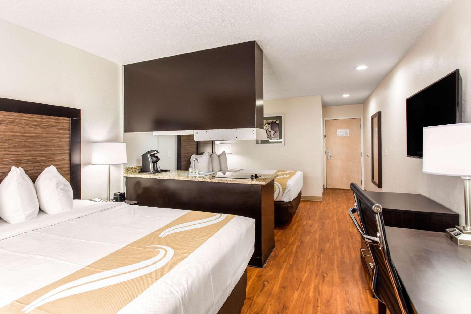 Quality Inn & Suites Myrtle Beach Near Outlets Bagian luar foto