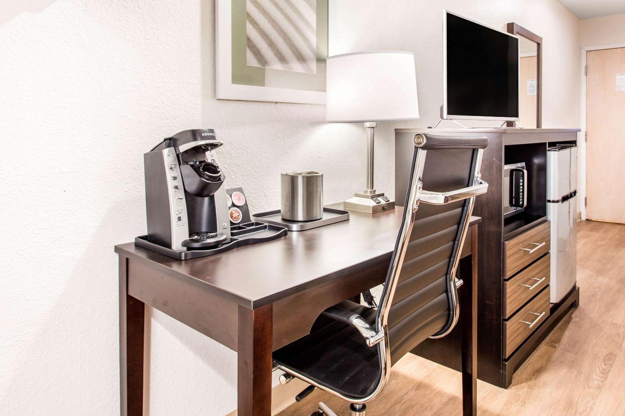 Quality Inn & Suites Myrtle Beach Near Outlets Bagian luar foto
