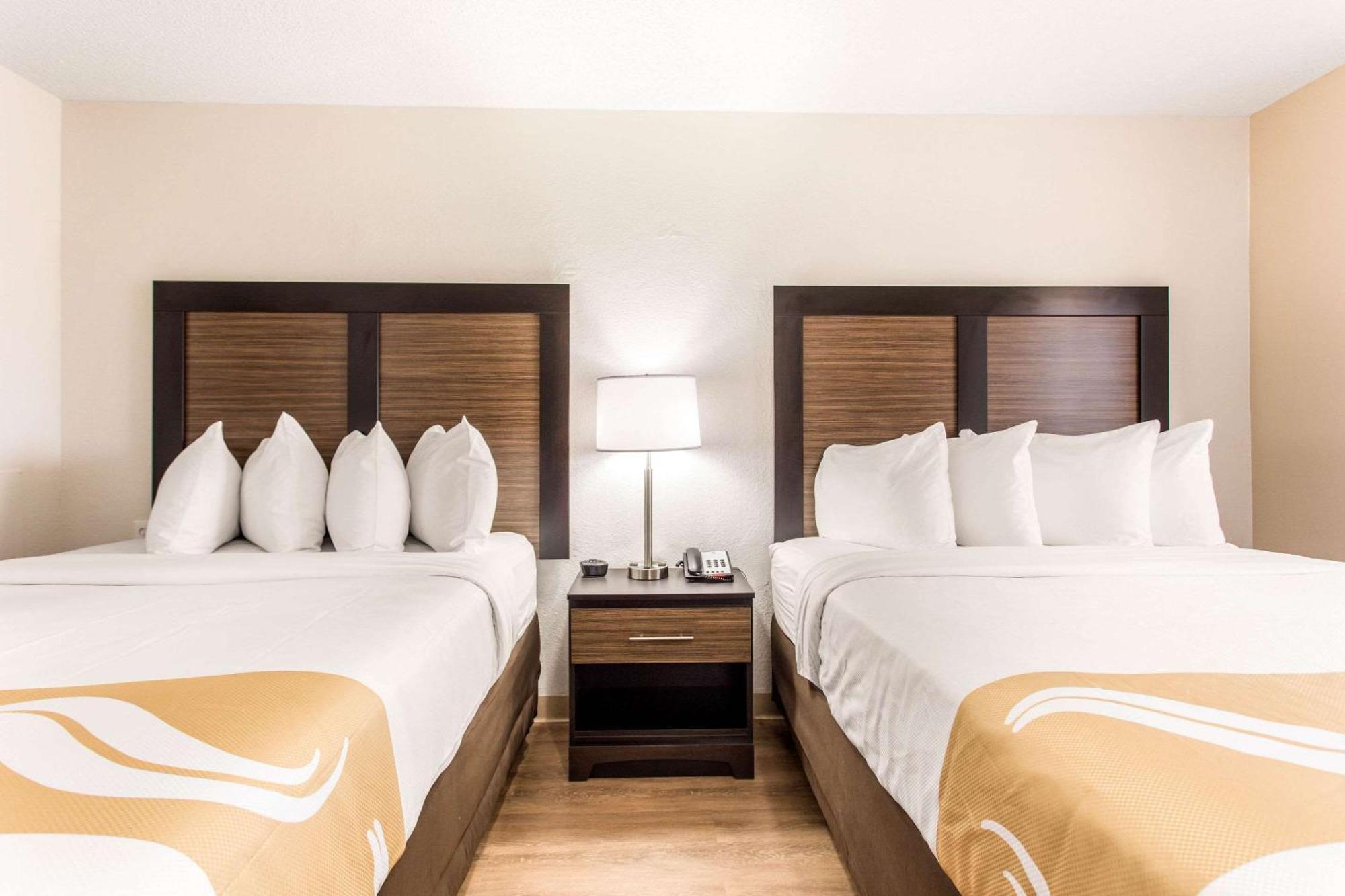Quality Inn & Suites Myrtle Beach Near Outlets Bagian luar foto