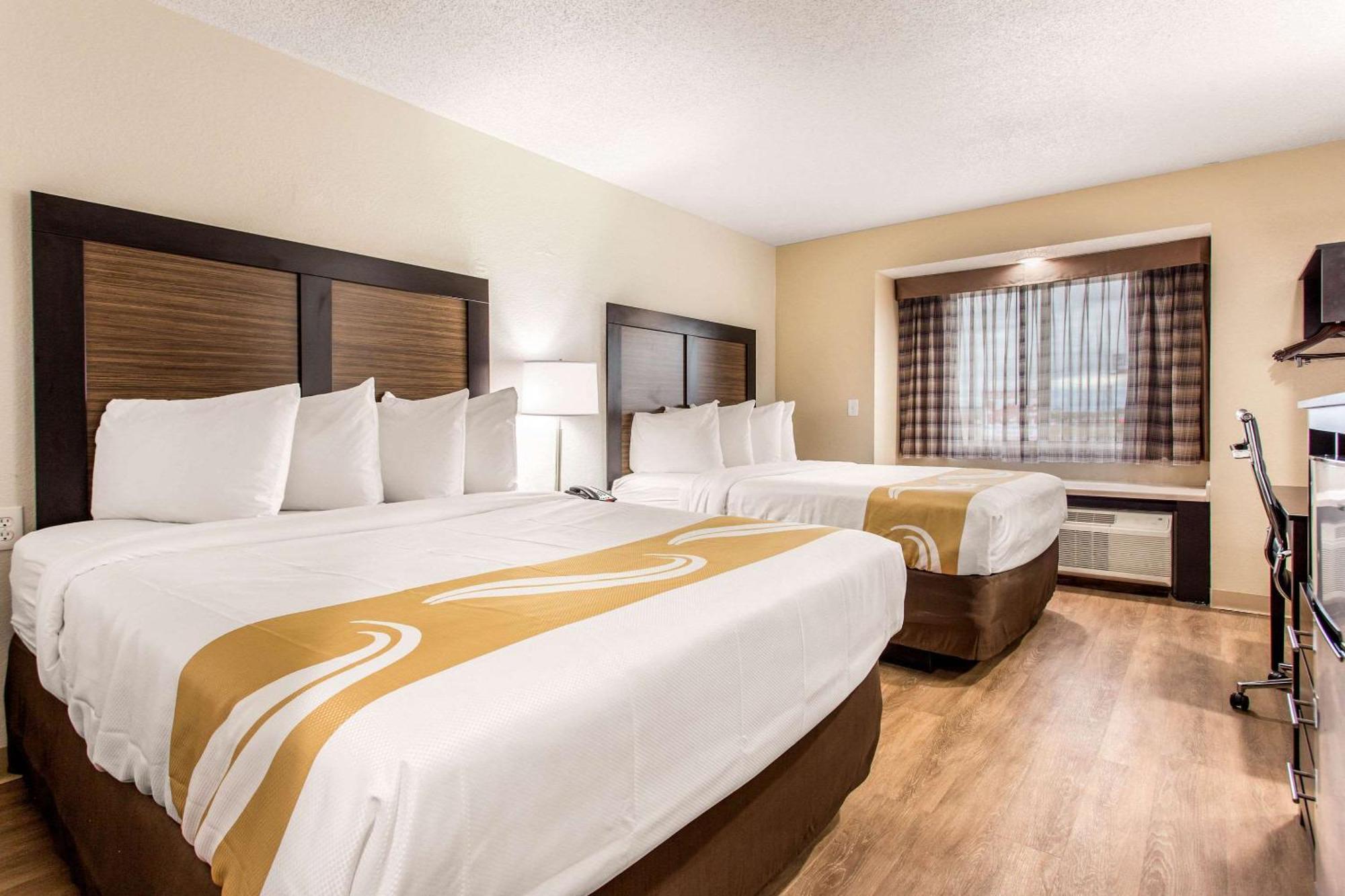 Quality Inn & Suites Myrtle Beach Near Outlets Bagian luar foto