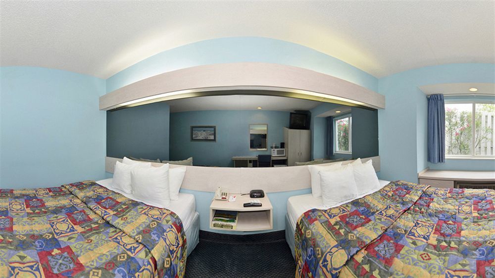 Quality Inn & Suites Myrtle Beach Near Outlets Bagian luar foto