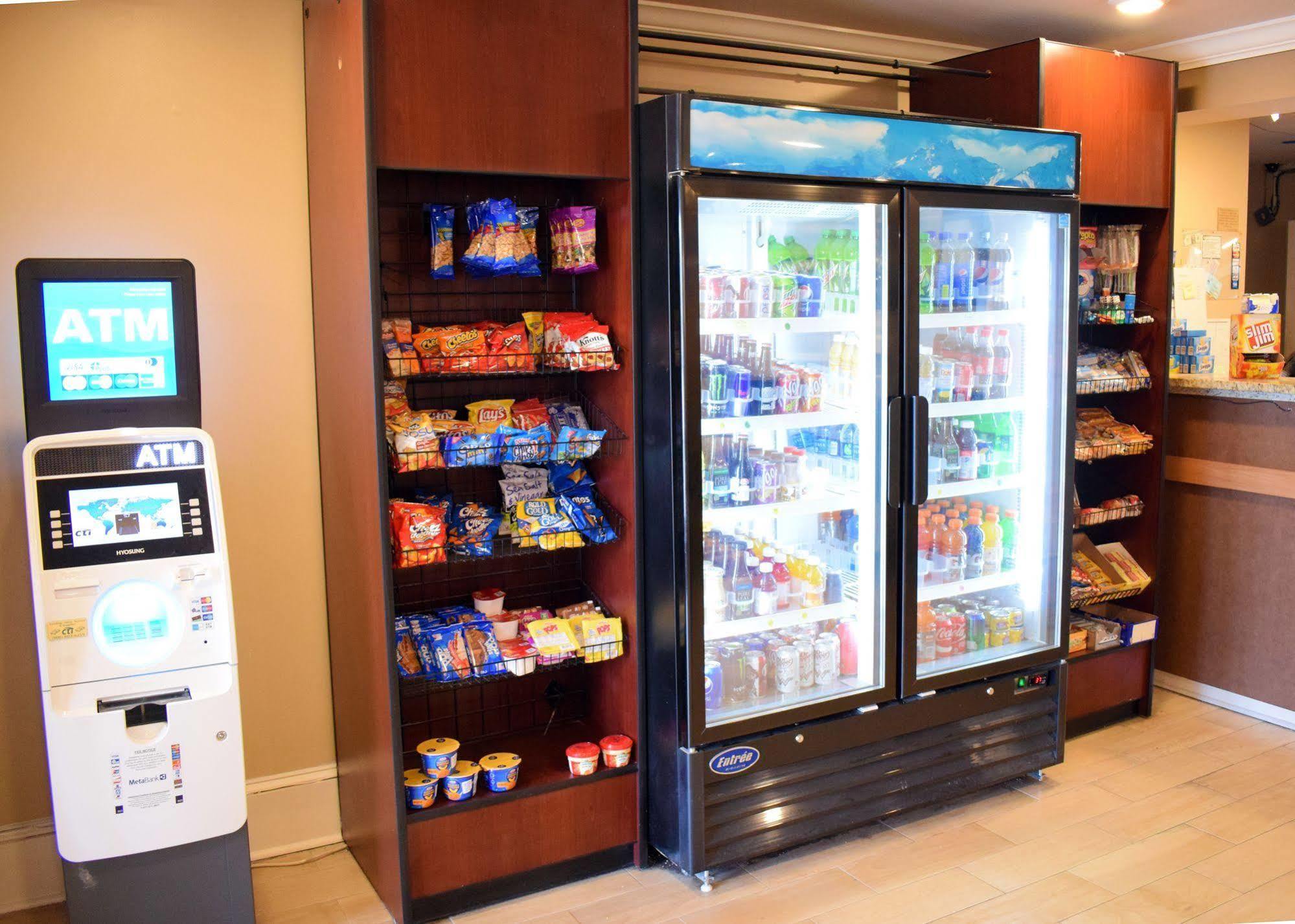 Quality Inn & Suites Myrtle Beach Near Outlets Bagian luar foto